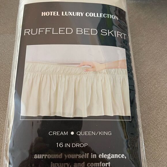 NEW Ruffled Grey Queen Bed Skirt Hotel Luxury Collection - cream - Queen/King - Picture 2 of 3